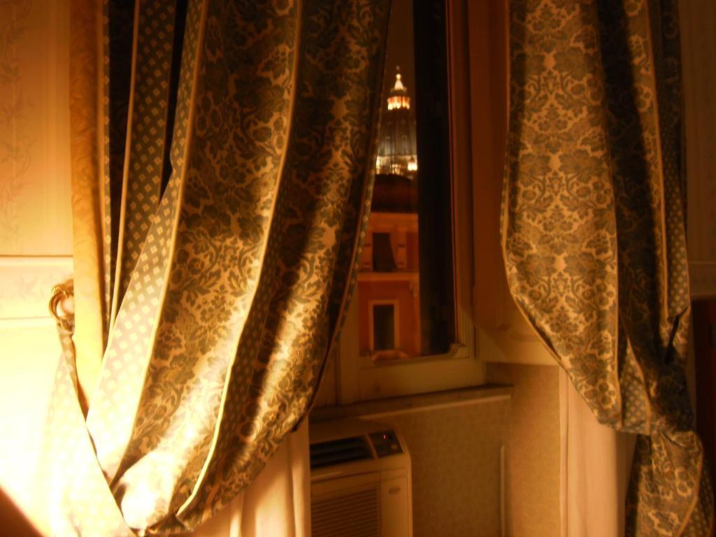 Hotel Emmaus Рим Екстер'єр фото